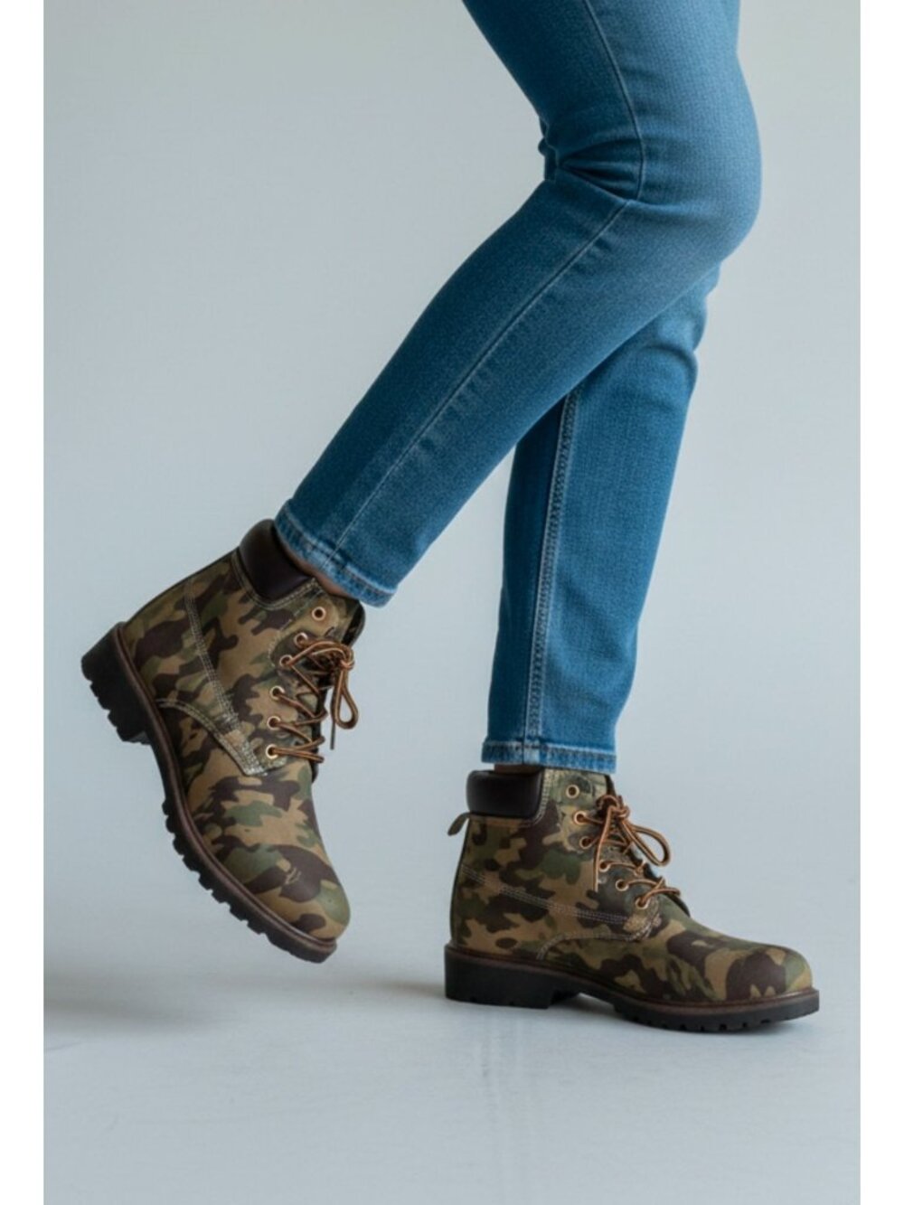Women’s Camo Combat Ankle Boots Lace Up Lug Sole Military Style